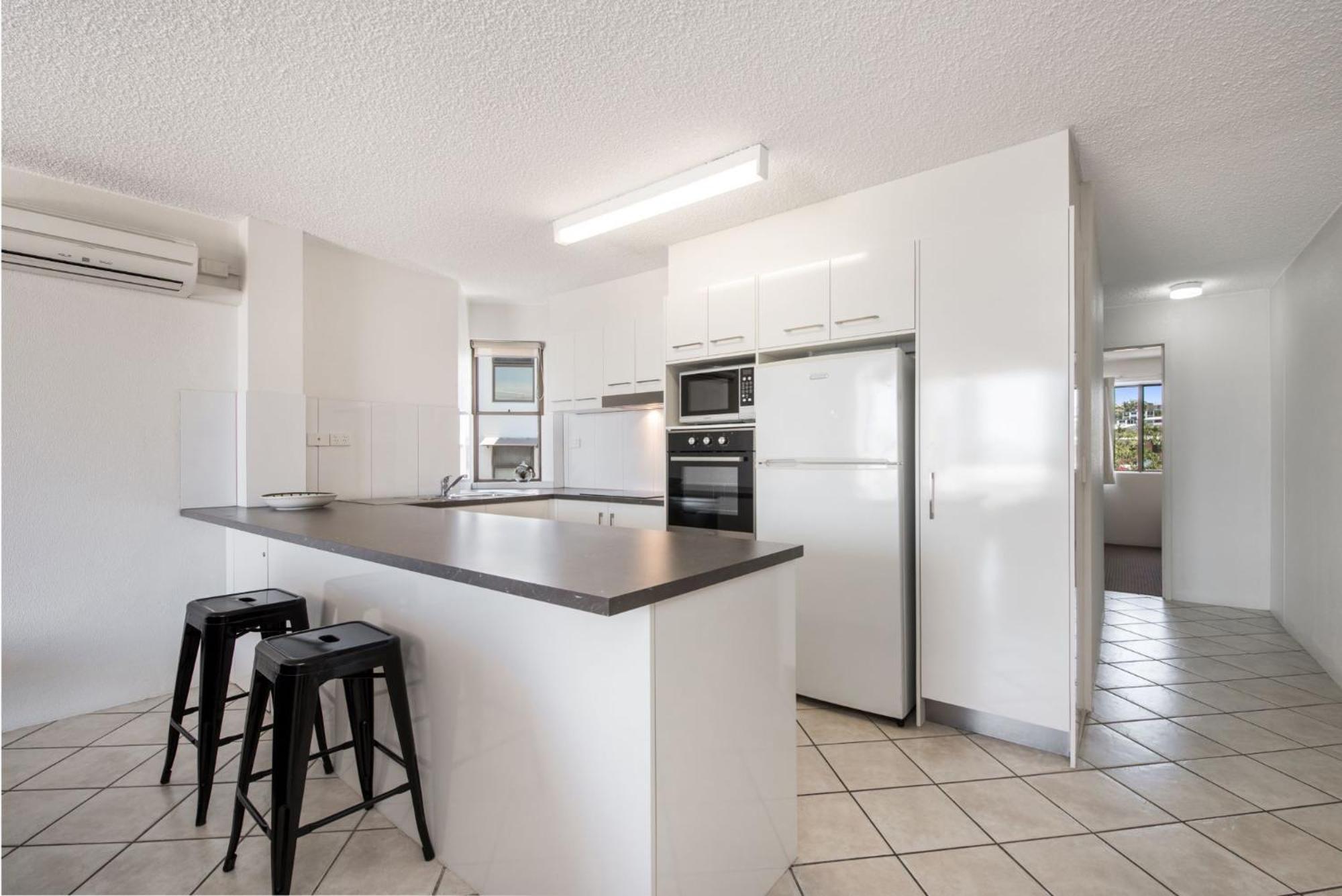 Alexandria Apartments Alexandra Headland Luaran gambar