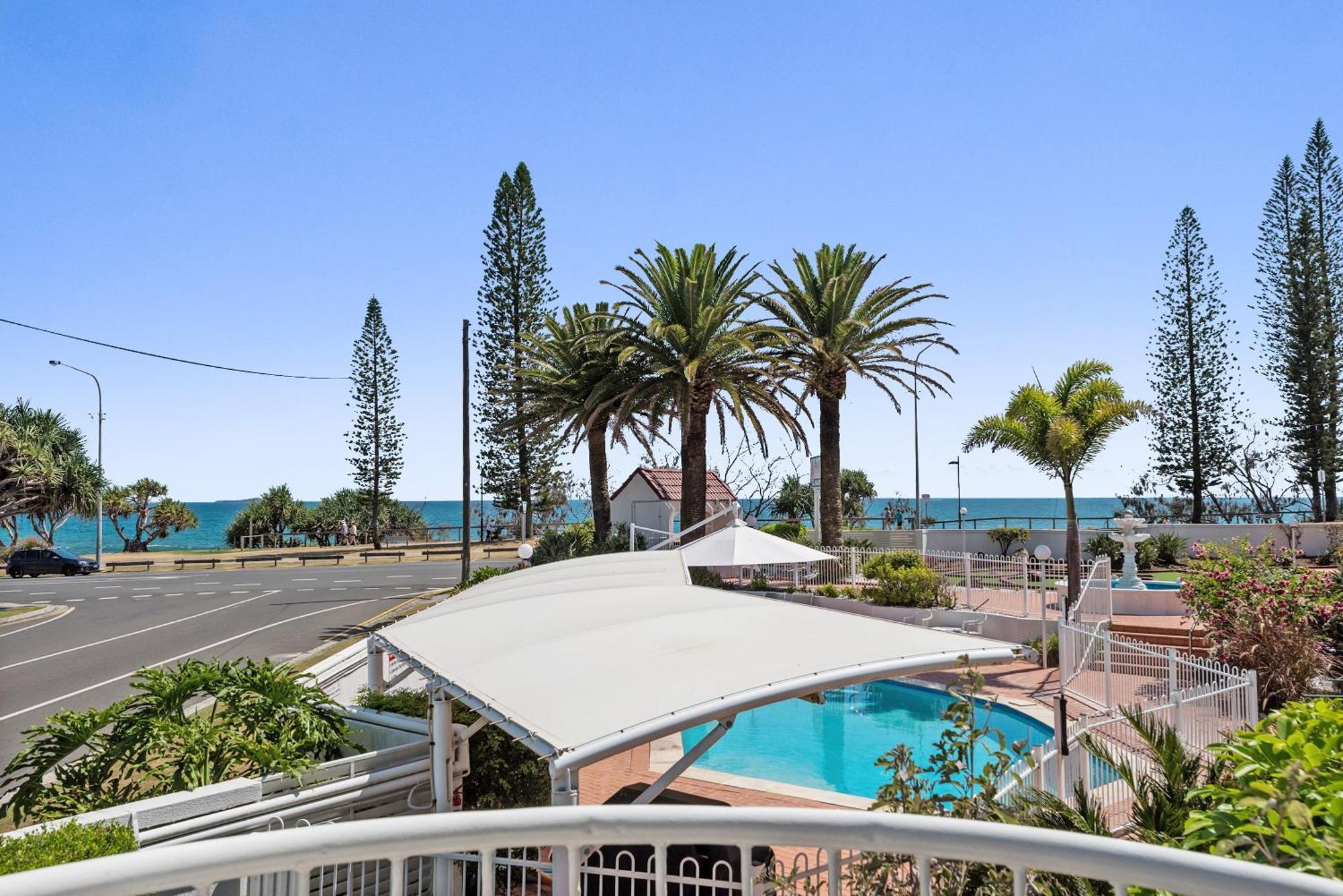 Alexandria Apartments Alexandra Headland Luaran gambar