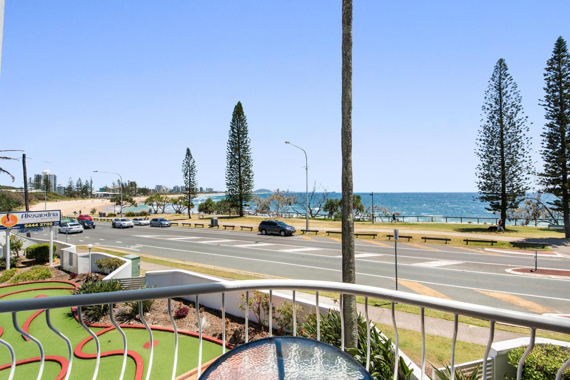 Alexandria Apartments Alexandra Headland Luaran gambar