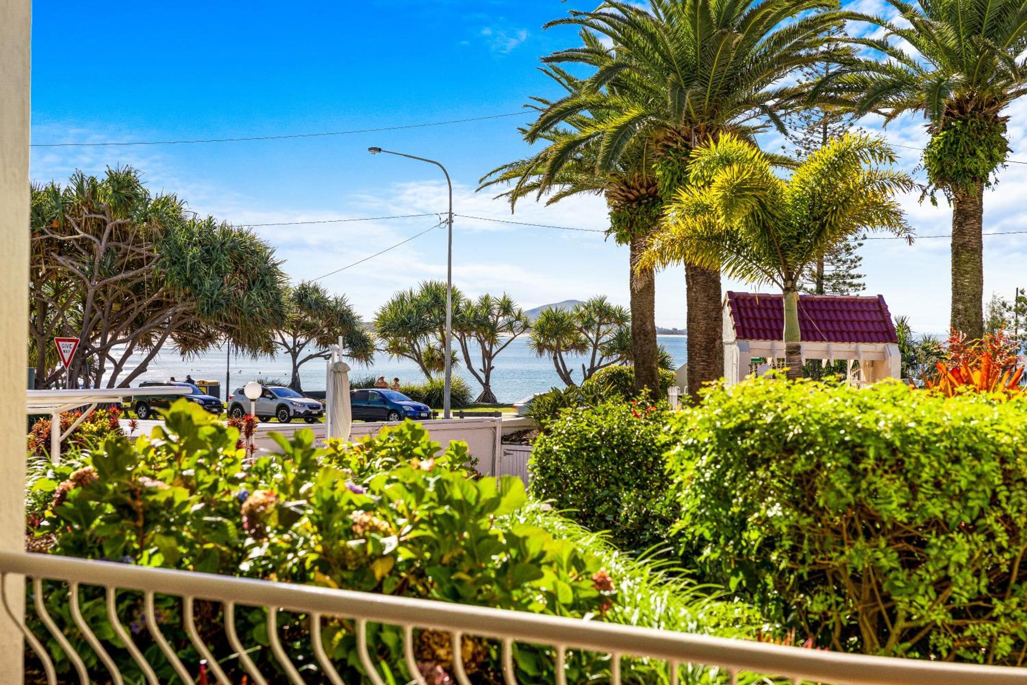 Alexandria Apartments Alexandra Headland Luaran gambar