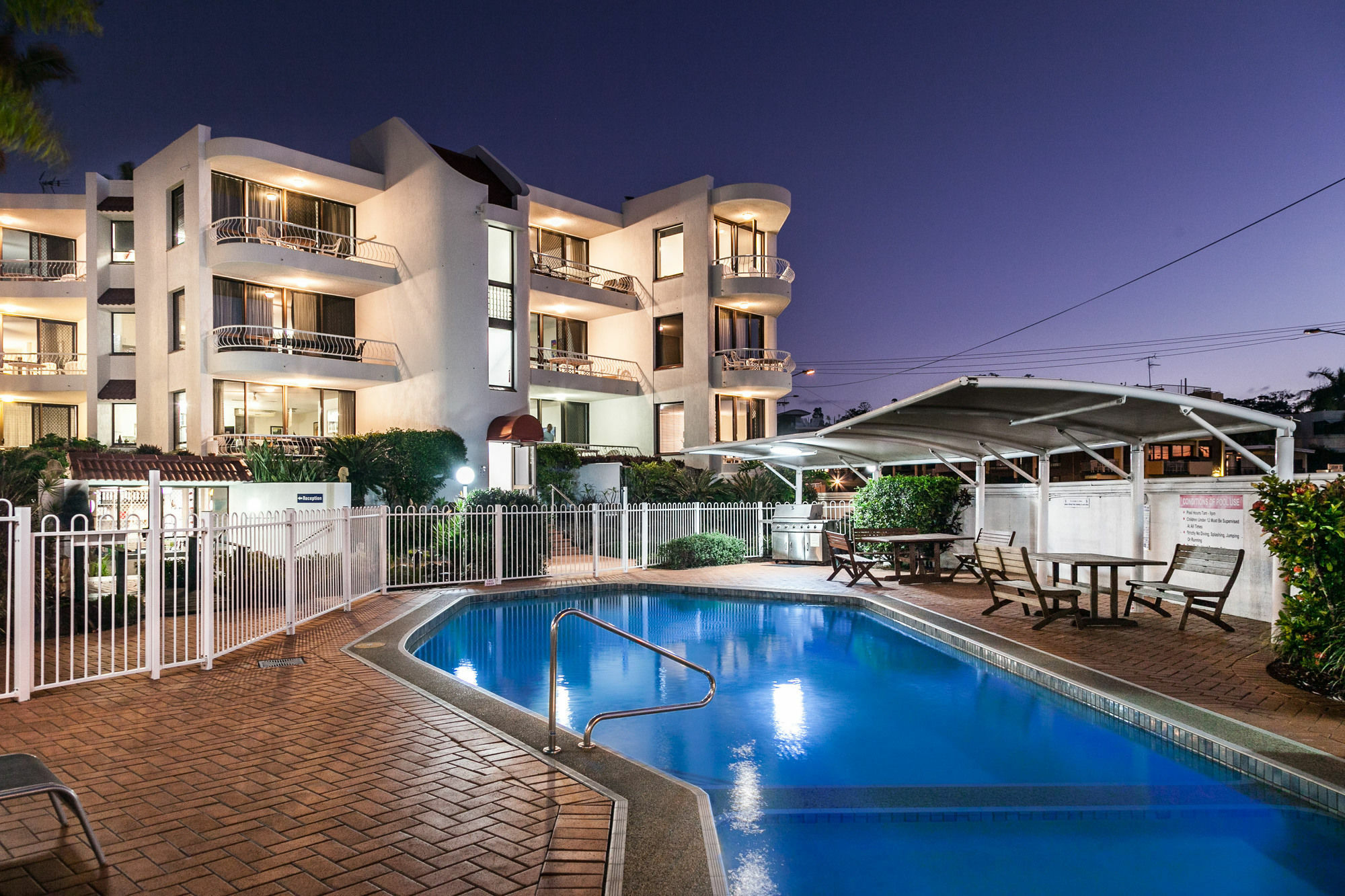 Alexandria Apartments Alexandra Headland Luaran gambar