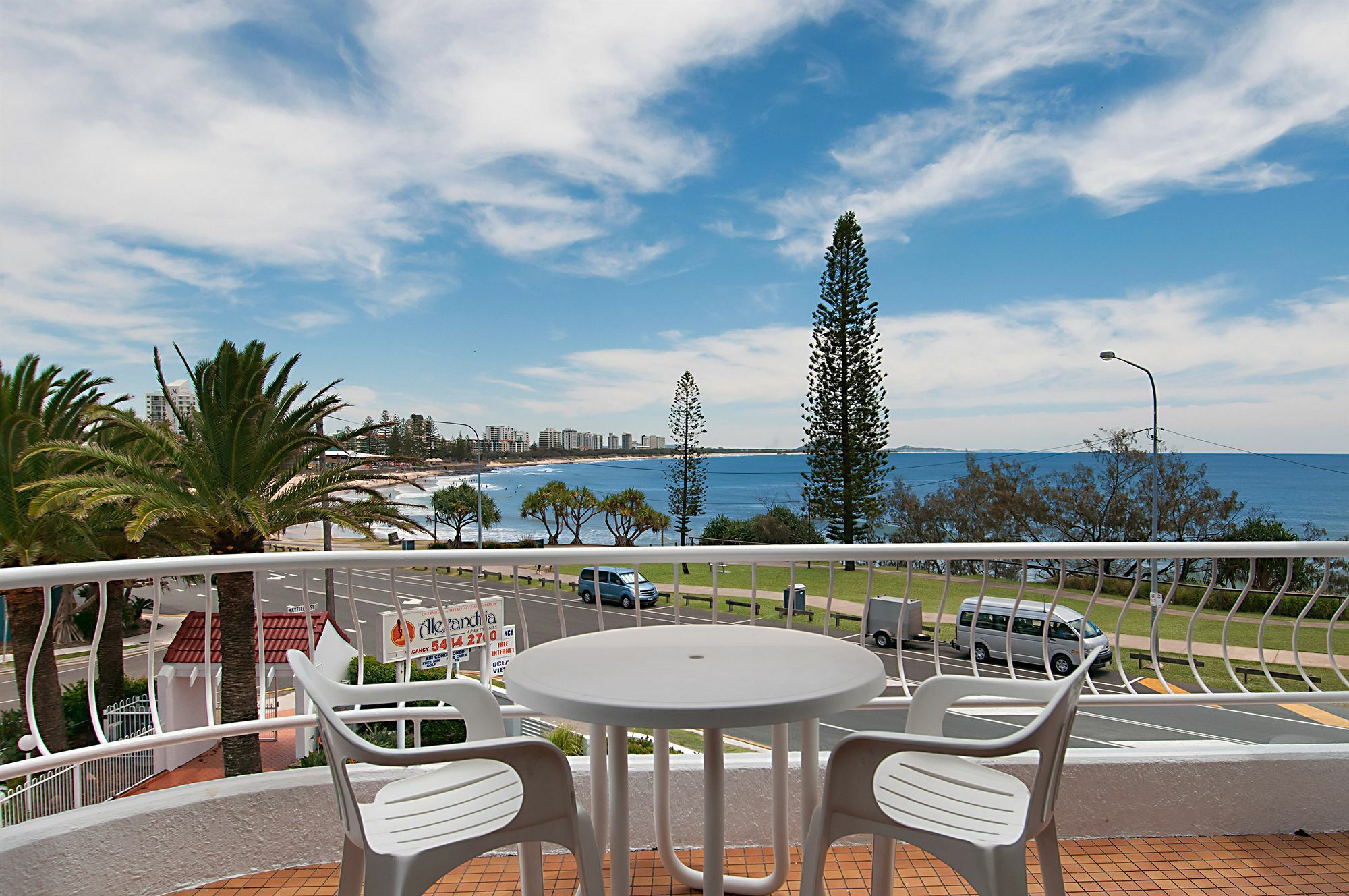 Alexandria Apartments Alexandra Headland Luaran gambar